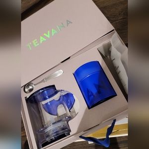 Teavana Tea Steeper with Tea canister and spoon